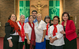Caminando Con Jesús  (Spanish Charismatic Prayer Group)
